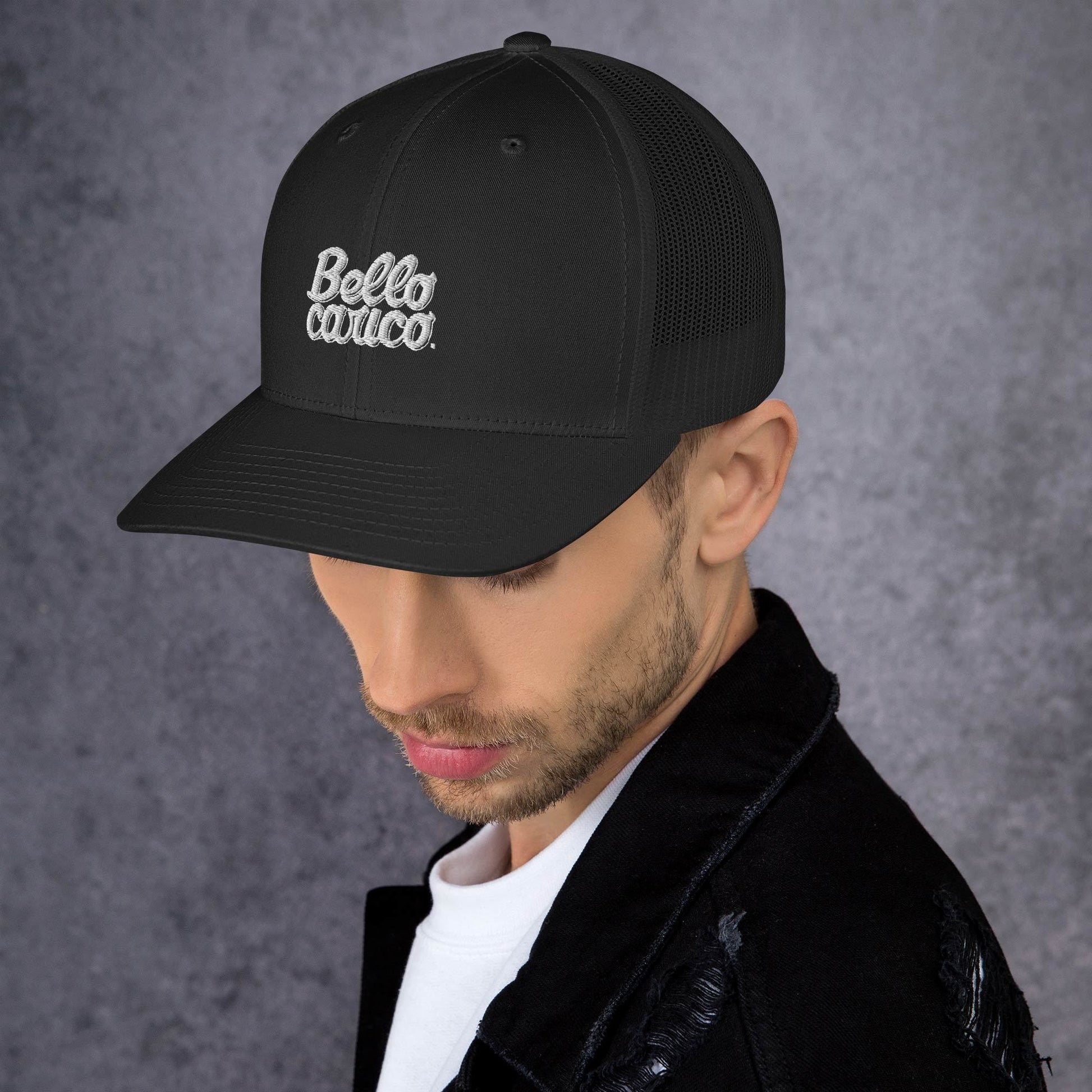 Scopri il cappello da golf Bello Carico: comodo, leggero e con visiera precurvata per una protezione ottimale. Aggiungi stile al tuo outfit da gol